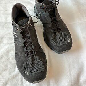 LIKE NEW - On Cloud X Running Women's Size 9.5